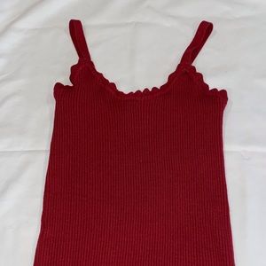 Red ribbed tank